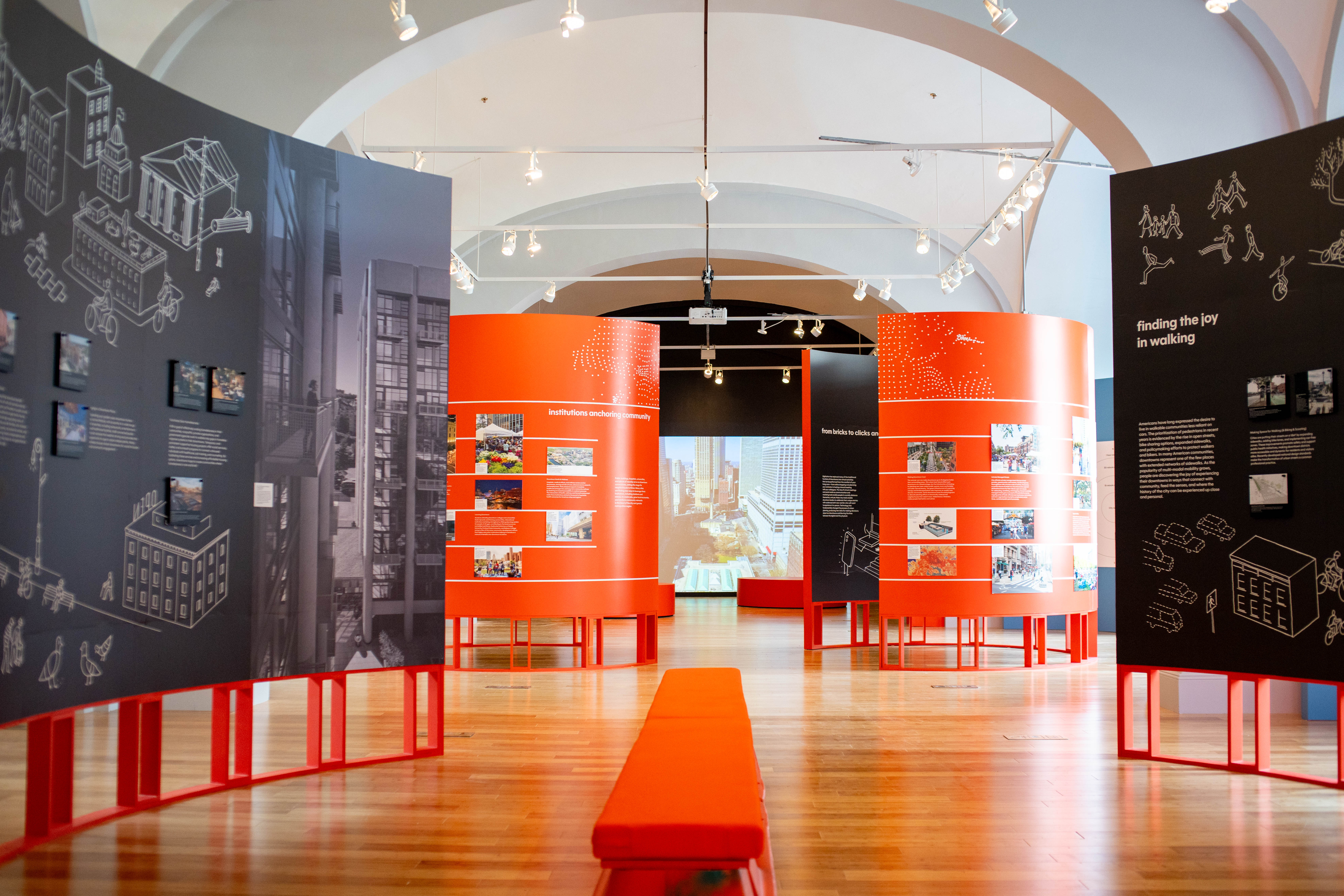 ComingTogether 04333